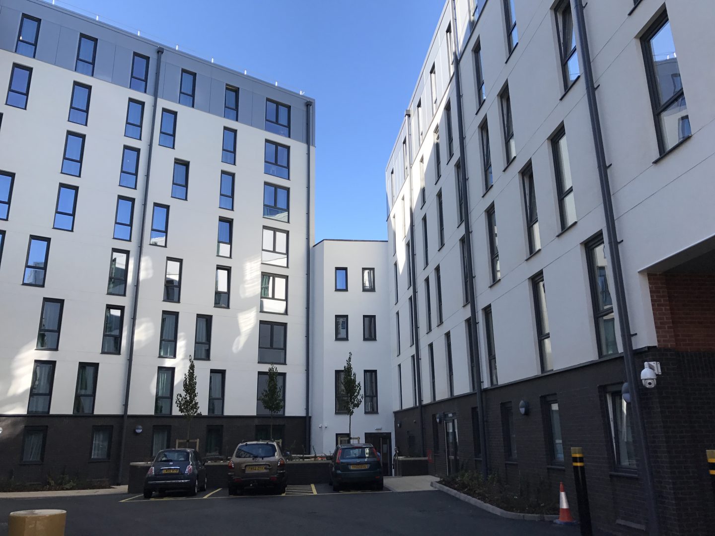 aluminium tilt windows-basingstoke commercial