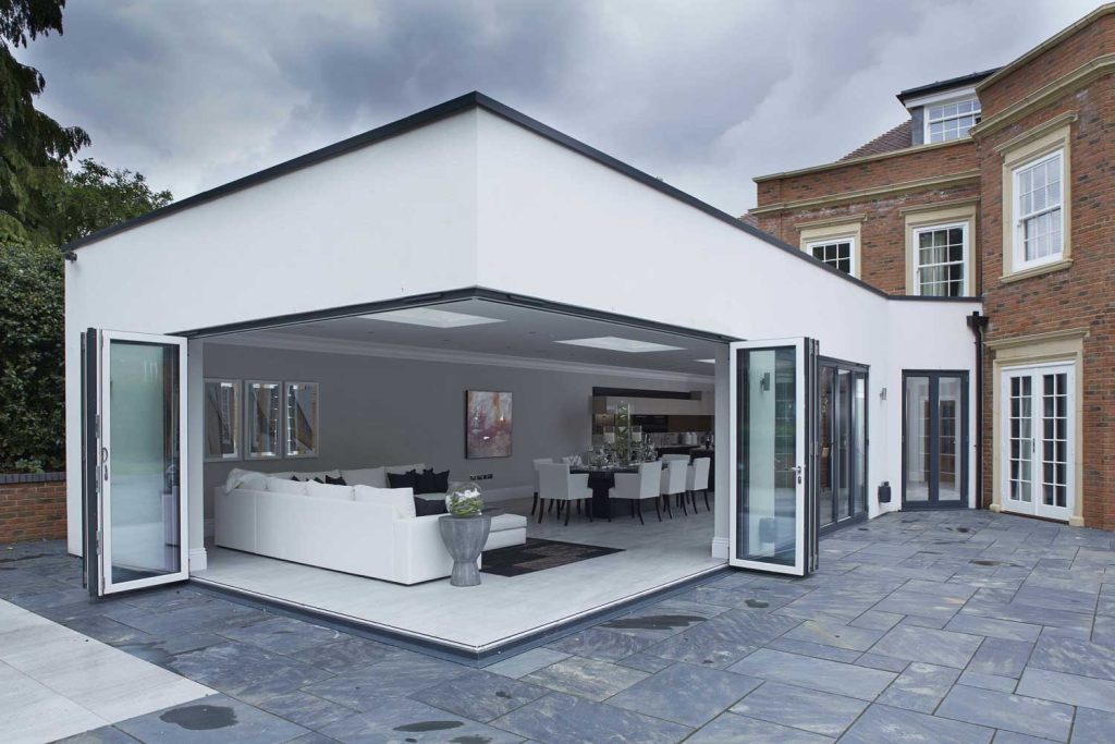 corner aluminium bifold doors